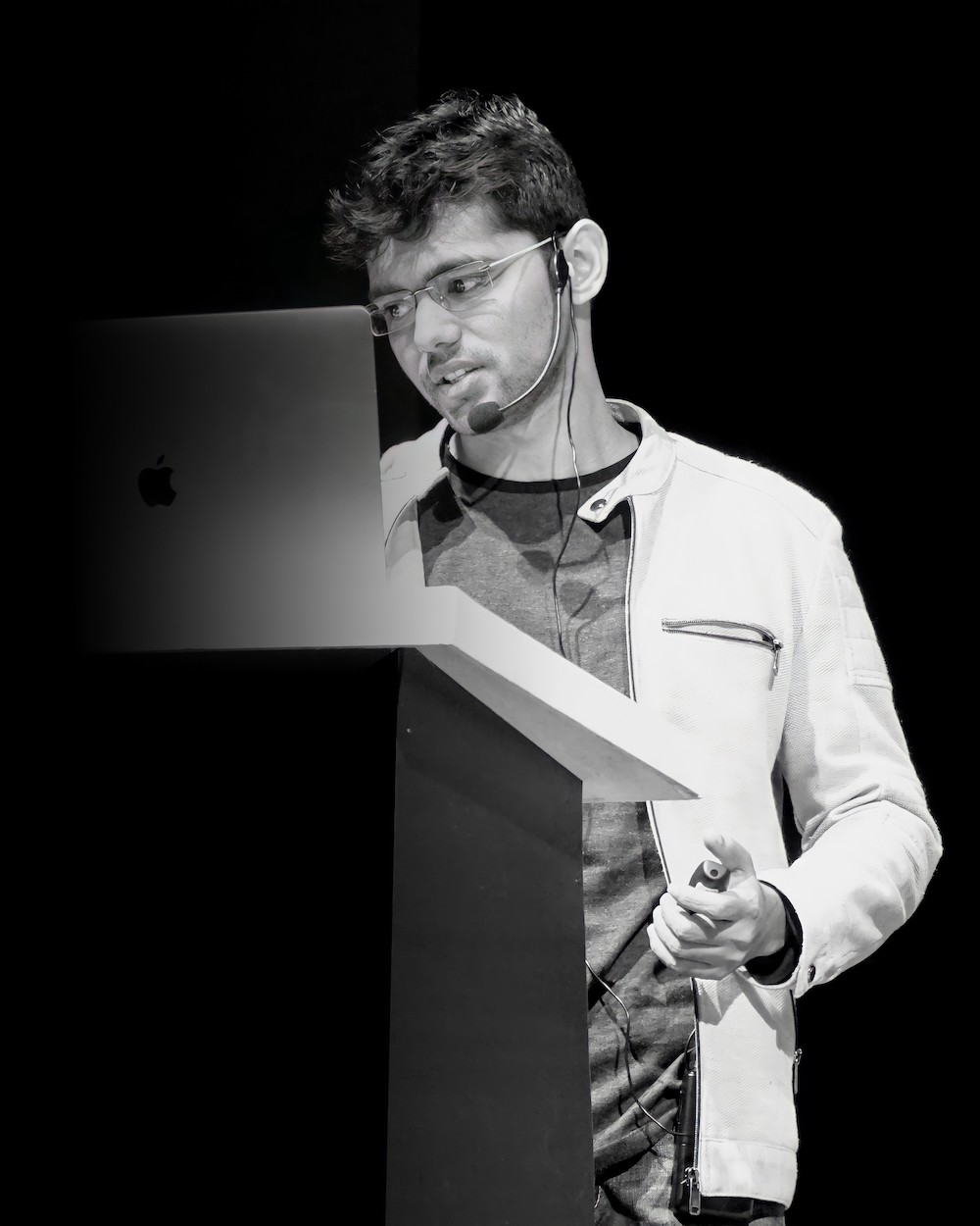 Ritesh speaking in JSFoo